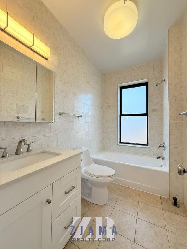 Foto del edificio - 2 bedroom in Brooklyn NY 11215