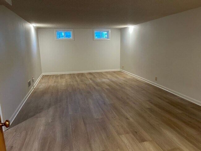 Building Photo - Charming Home for Rent