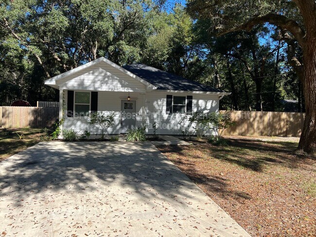 Foto del edificio - 6150 Franklin St