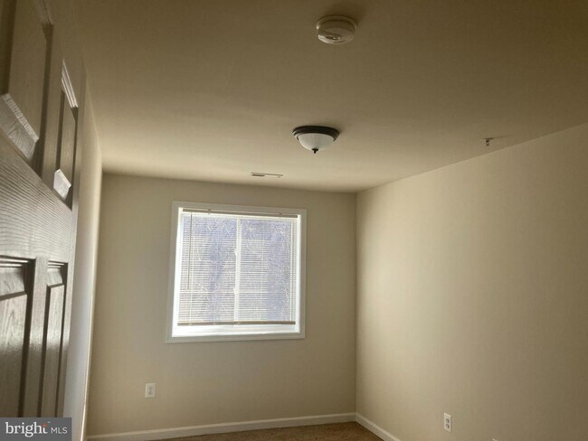 Foto del edificio - 300 37th St SE