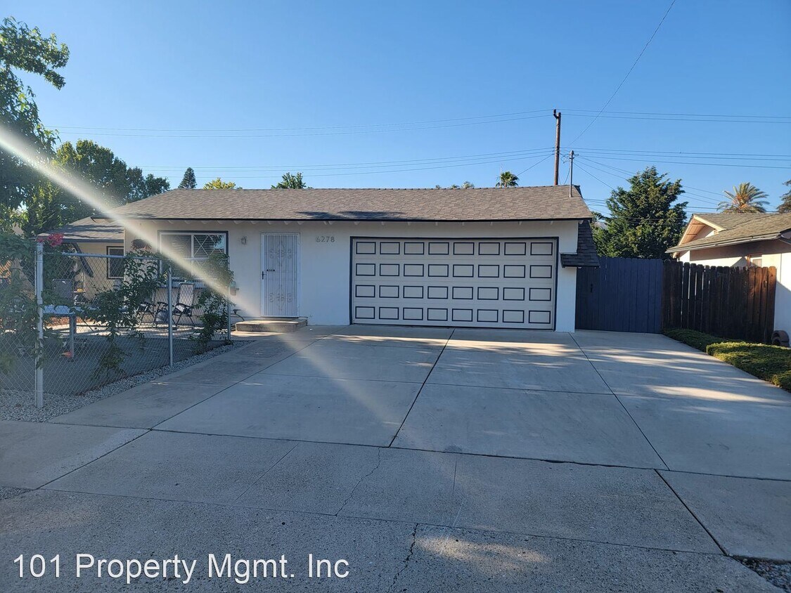Primary Photo - 3 br, 2 bath House - 6278 Aberdeen Ave