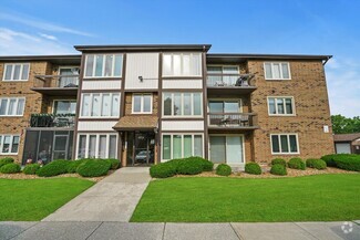 Building Photo - 4924 Circle Ct
