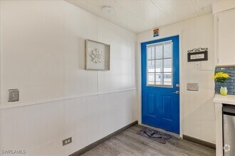 Building Photo - 952 Days Ln
