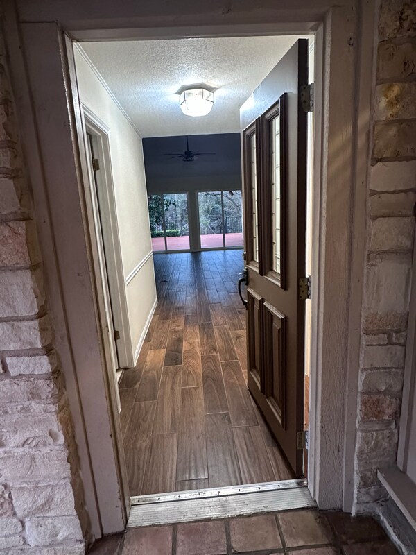 Foto del edificio - 1109 Lohmans Crossing Rd