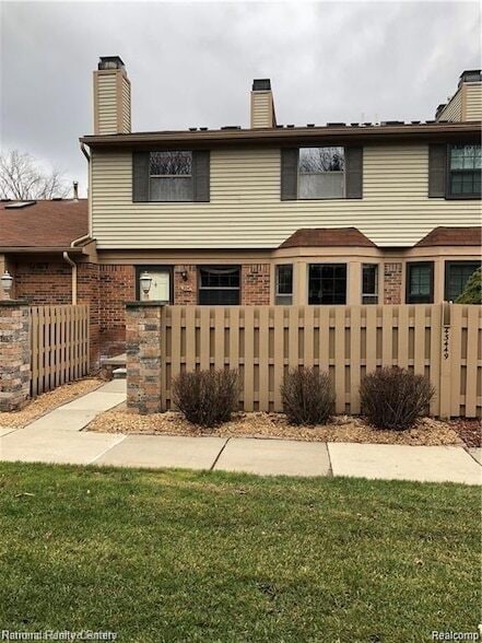 Building Photo - 43449 Arbor Way W