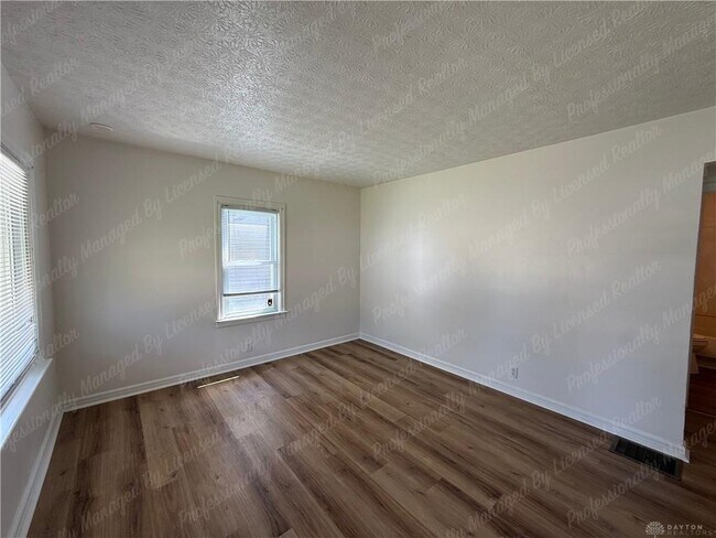 Building Photo - 1261 Malden Ave