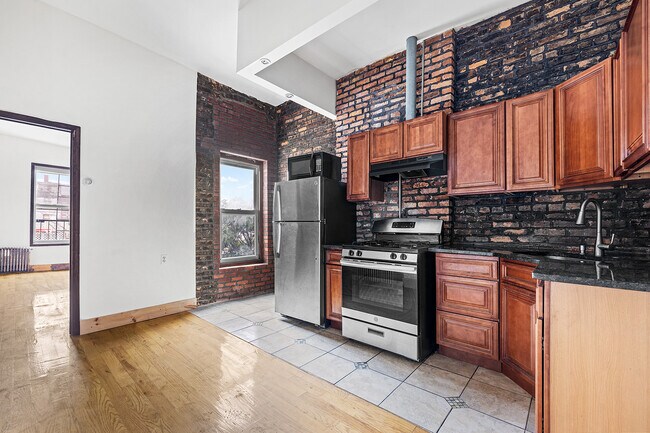 Building Photo - 62 Wyckoff Ave