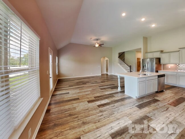 Building Photo - 3316 Pear Blossom Way