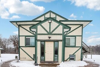 Building Photo - 17256 Kenyon St NE