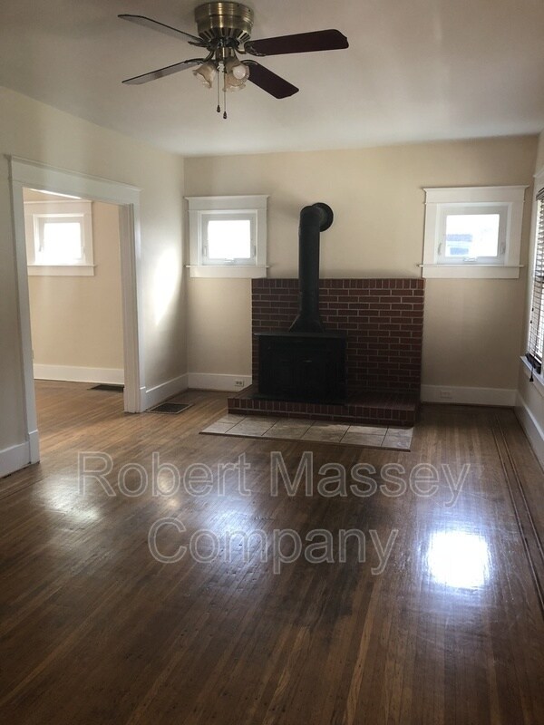Foto del edificio - 841 Melford Ave