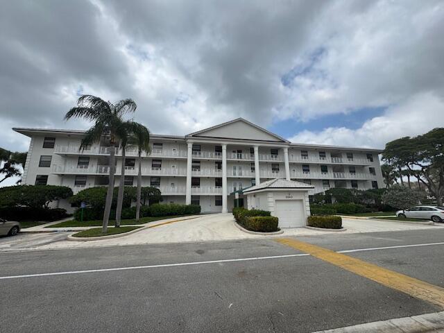 Building Photo - 3540 Whitehall Dr