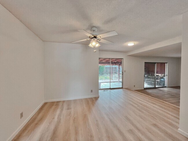 Building Photo - Charming Home in Gilroy CA