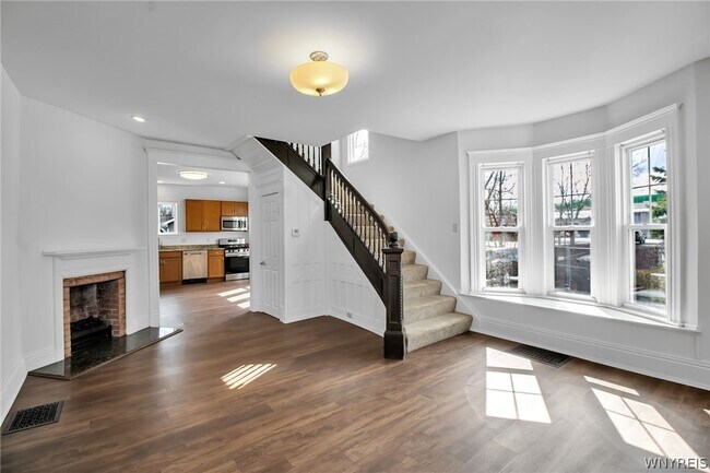 Foto del edificio - 5849 Broadway