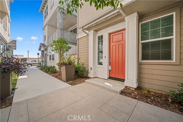 Building Photo - 1042 N Anaheim Blvd