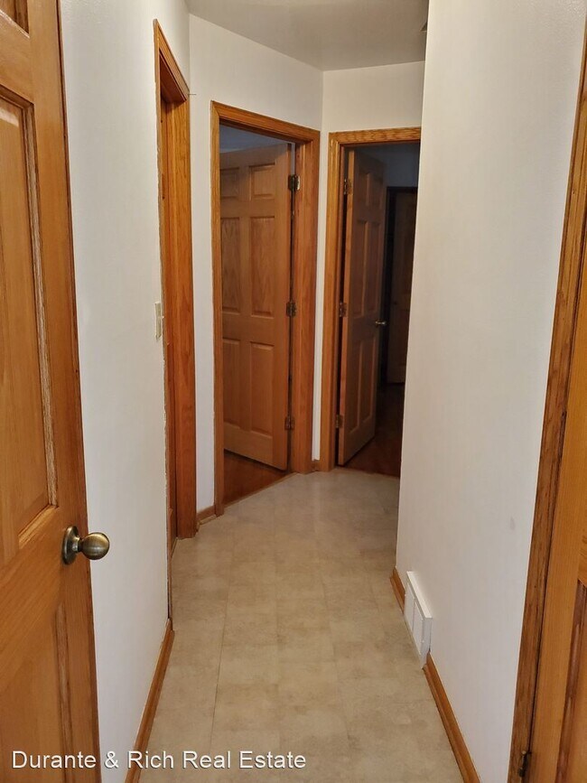 Foto del edificio - 3 br, 2 bath House - 2604 Loraine Ave