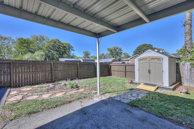 Building Photo - 109 Harrow Ct