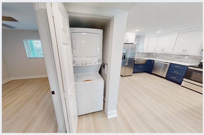 Building Photo - Waterfront Property