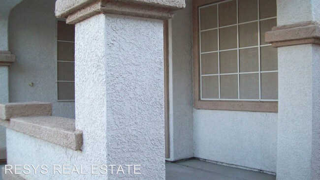 Building Photo - 599 Artrea Pl