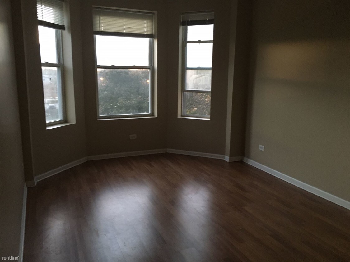 Foto principal - 6411 S Maryland Ave