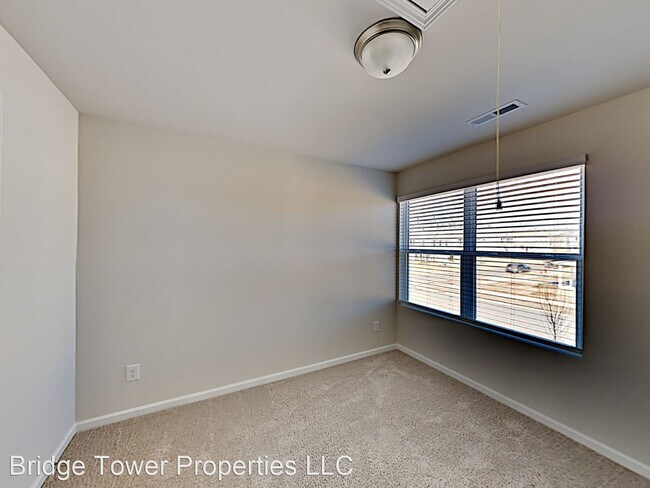 Foto del edificio - 4 br, 2.5 bath House - 6303 Mosley Glen Drive