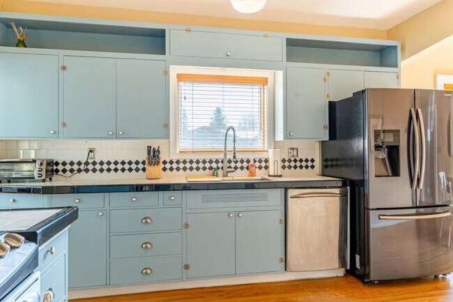 Foto del edificio - Beautiful 4 Bedroom Rental in Prime East Kalispell Location