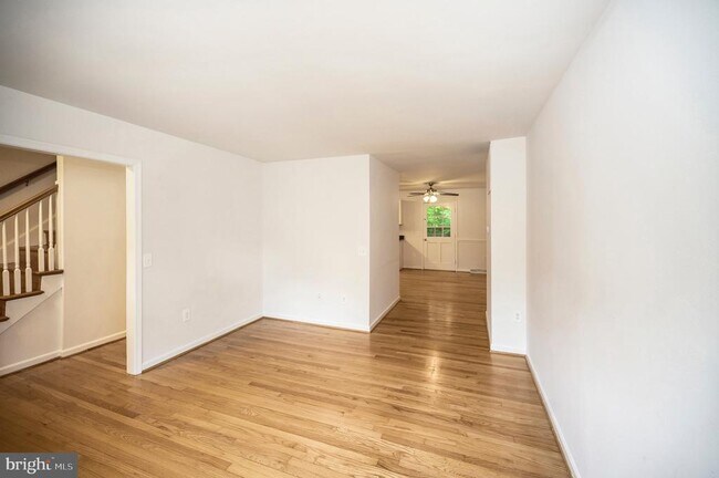 Foto del edificio - 455 Ridgemore St