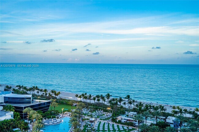 Building Photo - 4401 Collins Ave