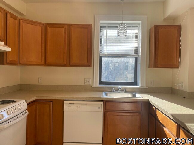 Foto del edificio - 881 Massachusetts Ave