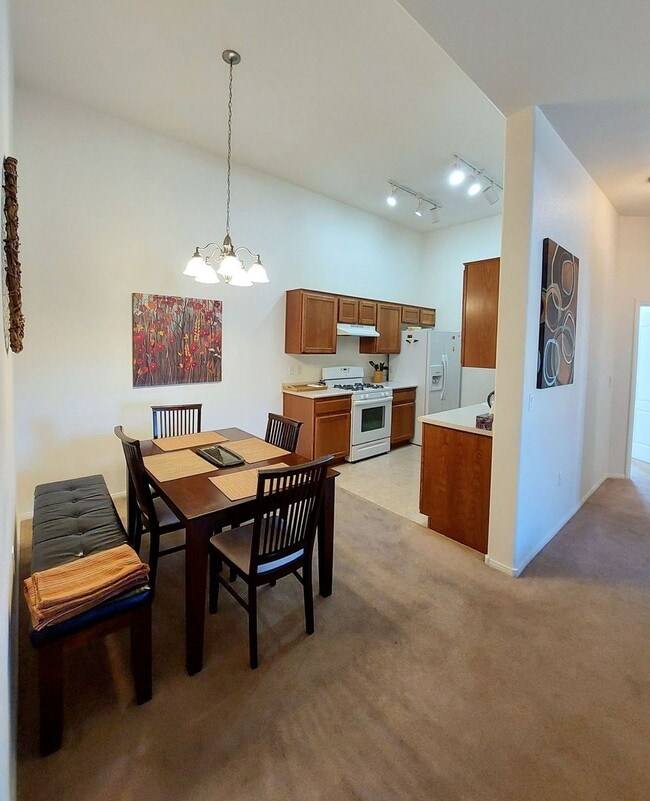 Building Photo - SOUTHWEST - SUNSET CLIFFS