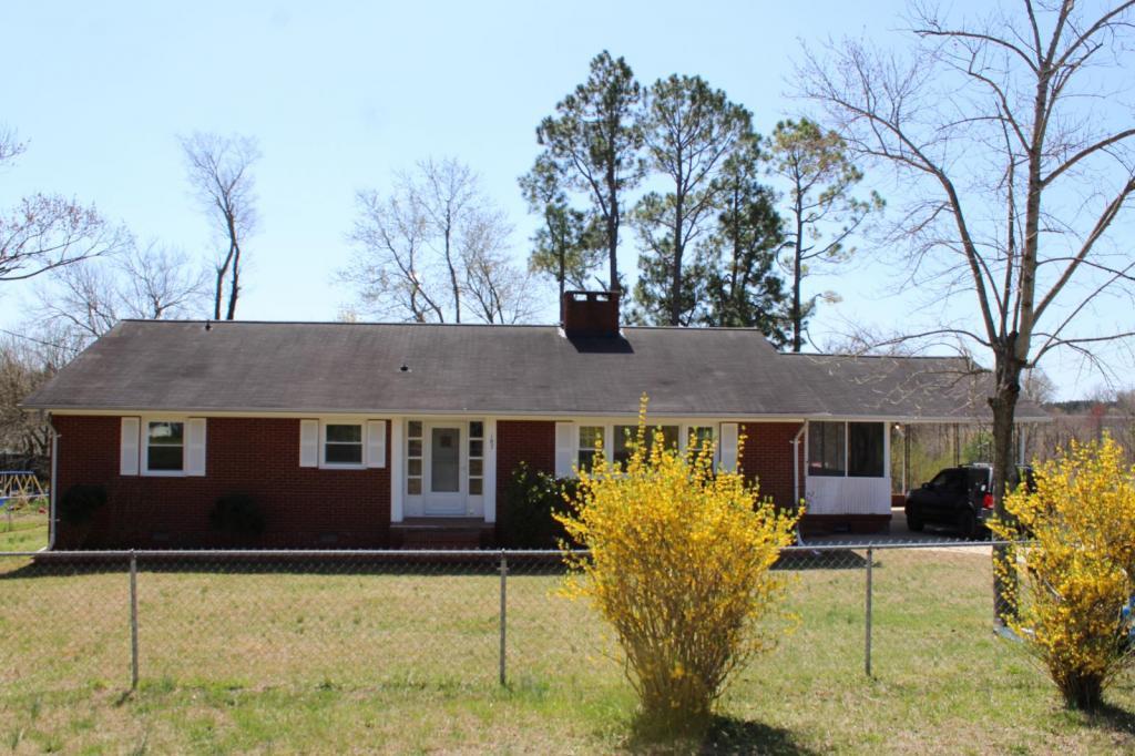 Primary Photo - 107 Rosemary St