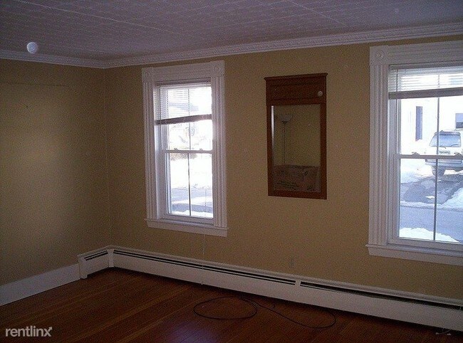 Building Photo - 2 br, 1 bath Apartment - 49 Taylor Street