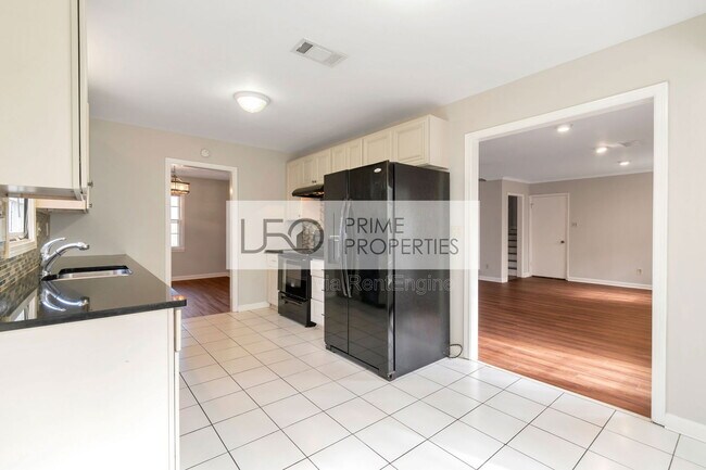 Foto del edificio - 2816 Deerwood Trail