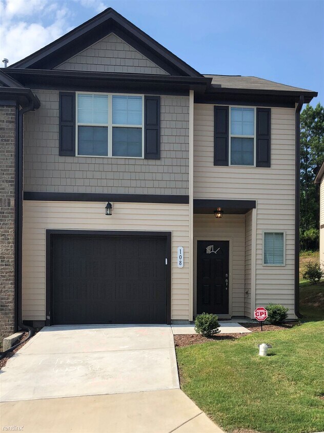 Foto principal - 3 br, 2.5 bath Townhome - 108 Bella Place