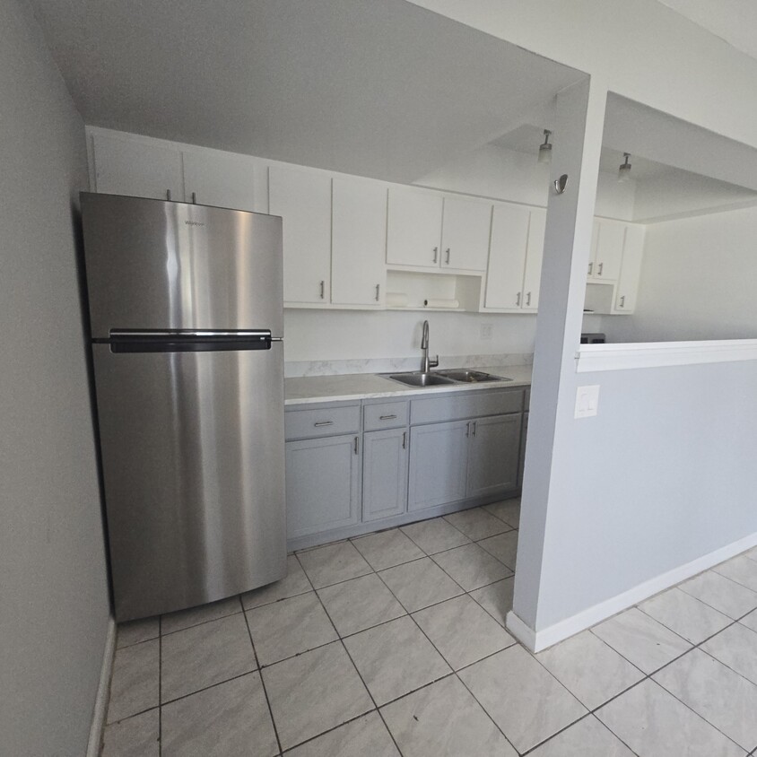 Foto principal - 1730 NE 62nd St