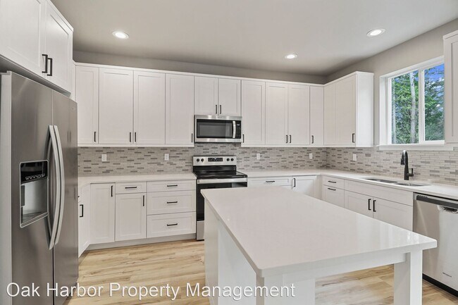 Building Photo - 3 br, 2.5 bath House - 13305 Gibralter Rd
