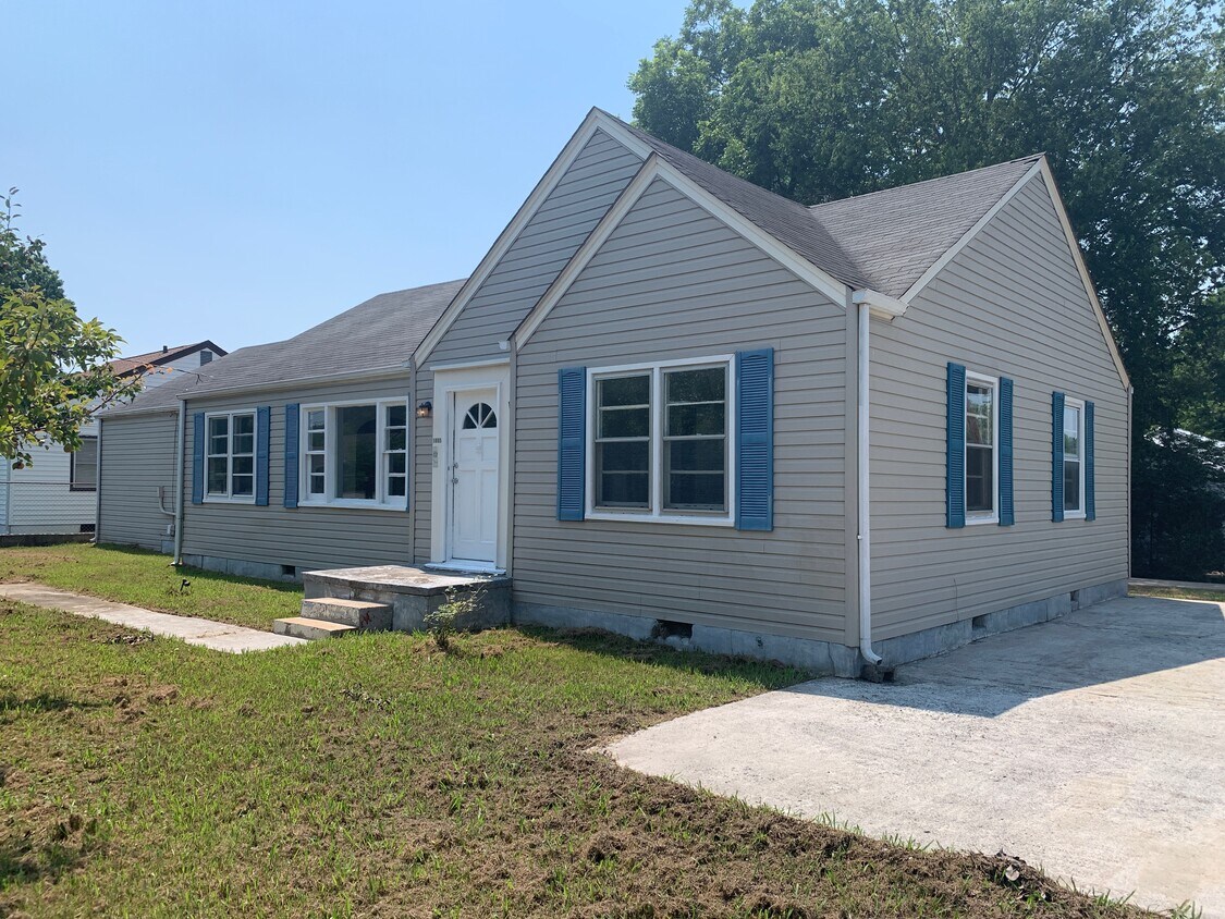 Primary Photo - 1805 McBrien Rd
