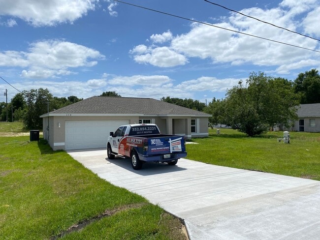 Foto del edificio - Desirable SE Neighborhood - 3/2/2 Silver Spring Shores **Available NOW**