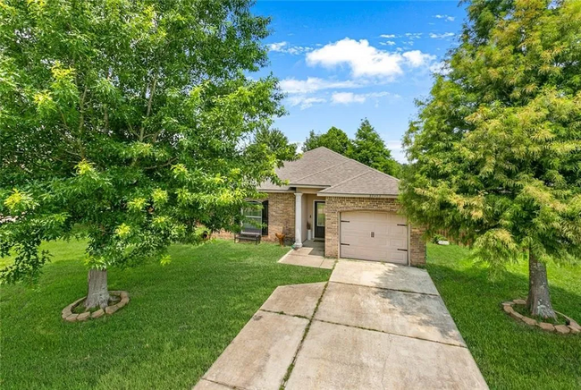 Building Photo - 28453 Apple Blossom Ln