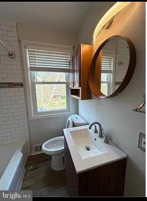 Building Photo - 3909 Rosecrest Ave