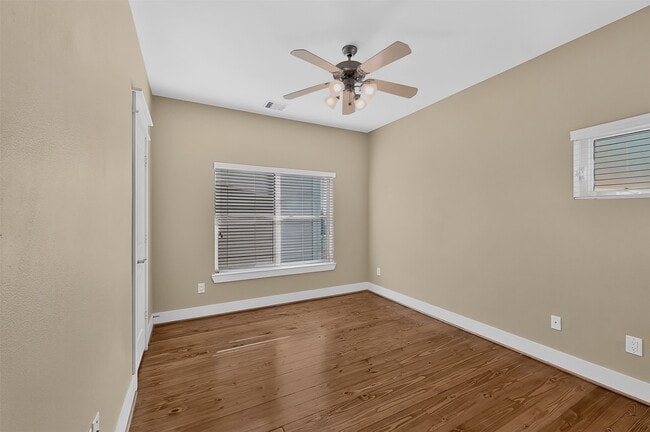 Building Photo - 205 Riley Ln