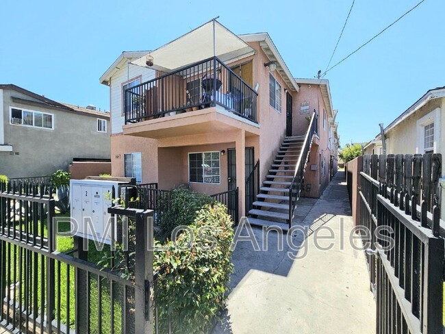 Foto del edificio - 7121 Newell Street