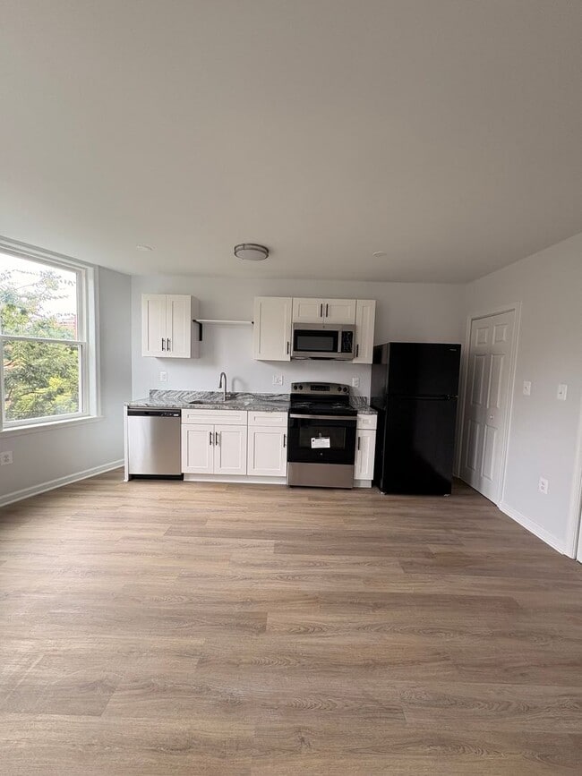 Foto del edificio - 2633 N Charles St
