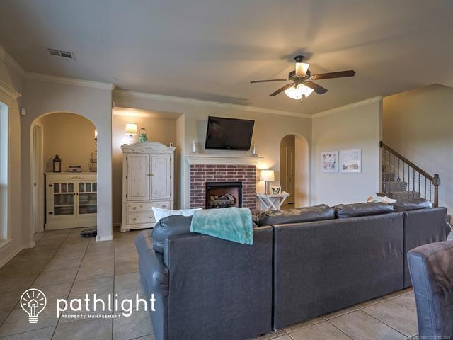 Foto del edificio - 1918 E 135Th Street, Bixby, OK, 74008