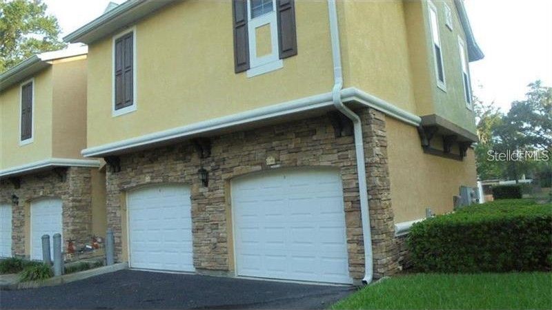 Foto principal - 10029 Courtney Palms Blvd