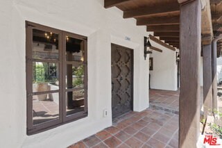 Foto del edificio - 1300 N Harper Ave