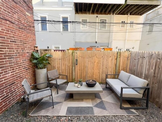 Photo - 1832-34 Callowhill St Apartment