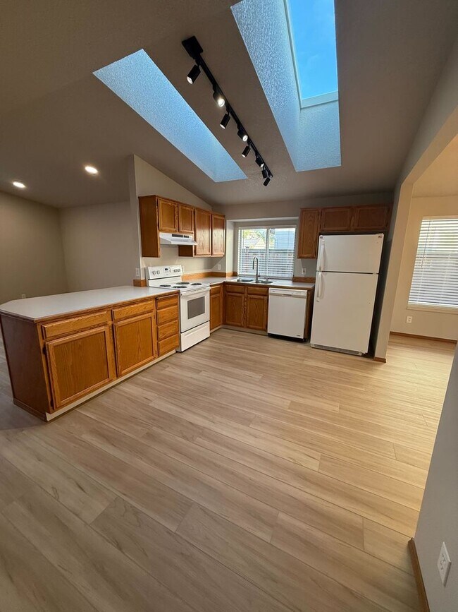 Foto del edificio - Newly Renovated 3B/2Ba Home in Quiet Neighborhood!