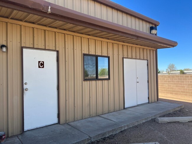 Building Photo - 2754 Agua Fria St