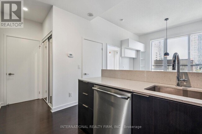 Building Photo - 55 Regent Park Blvd