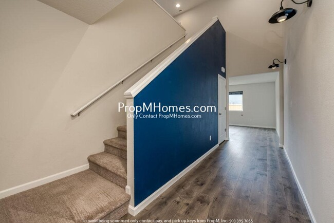 Foto del edificio - Three Bedroom Stunner in NE Salem!